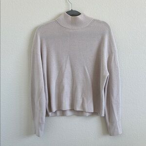 Lululemon Women's Cream Knit Sweater